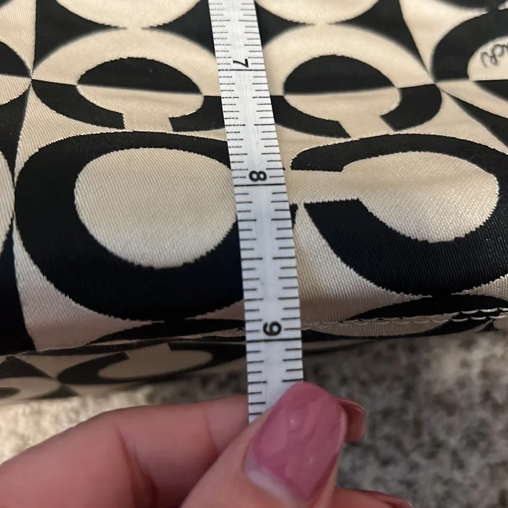 Coach Maggie Shoulder Bag - Picture 8 of 9